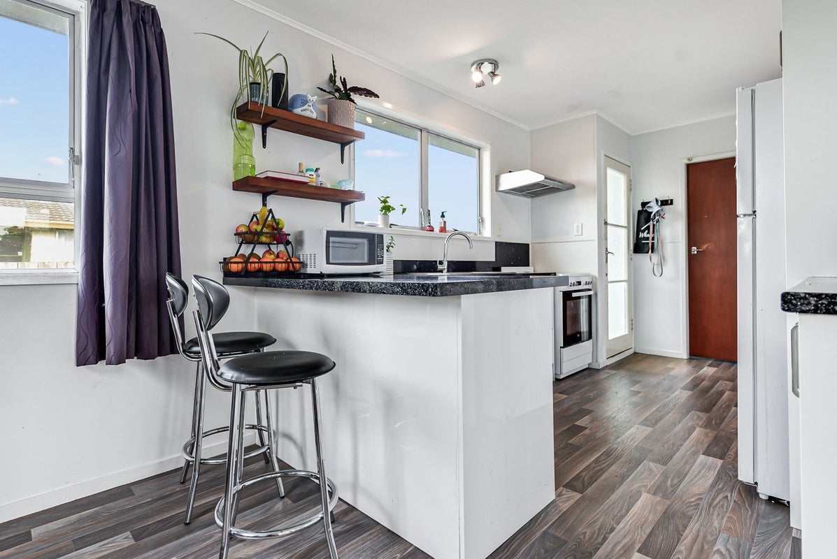 45 Hyde Avenue, Nawton, Hamilton - Carousel 2