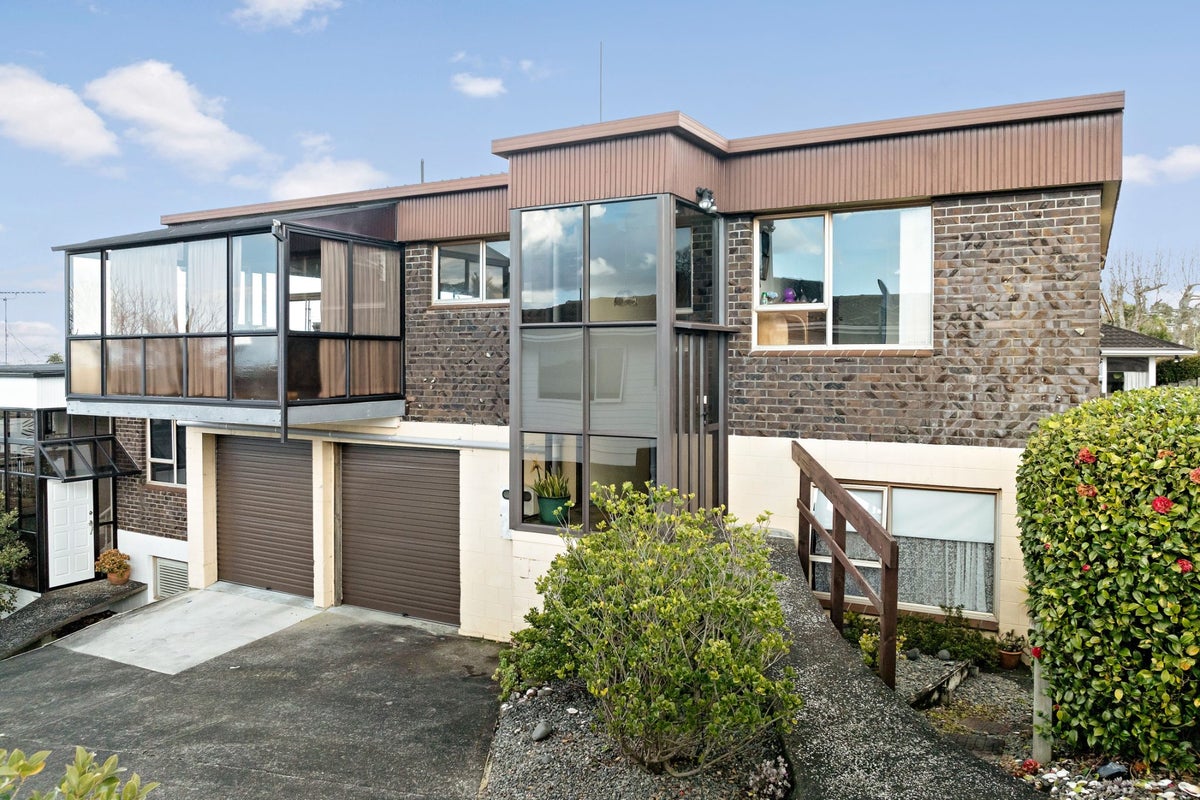 1/22 Martin Crescent, Northcote, Auckland - Carousel 2