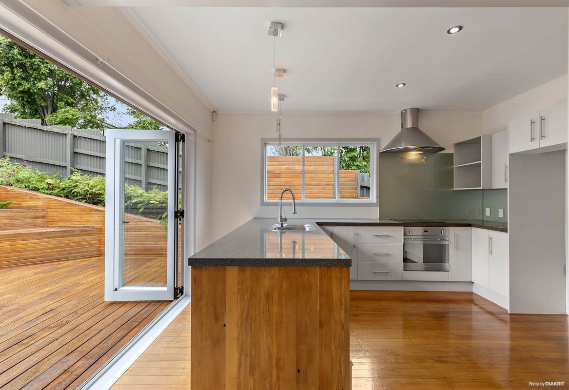 23 Aliford Avenue, One Tree Hill, Auckland - Carousel 2