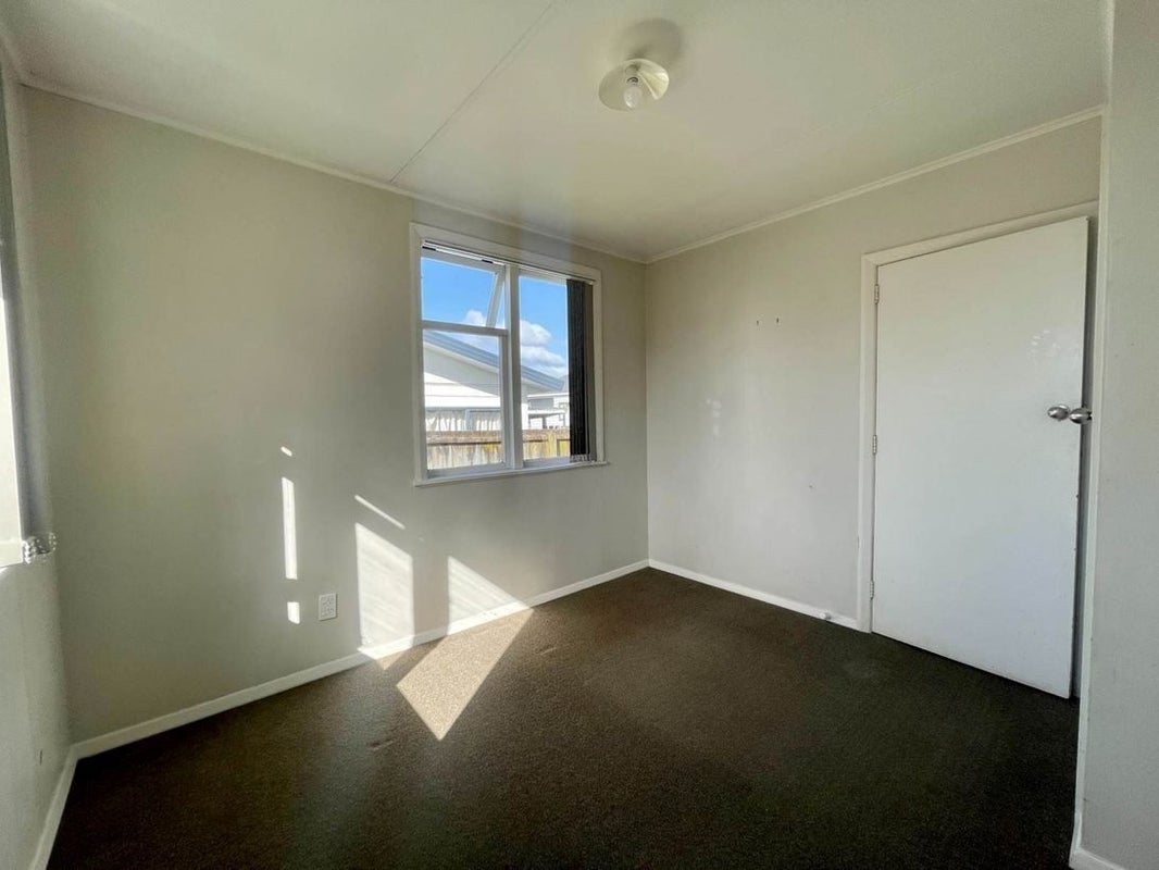 76 Swaffield Road, Papatoetoe, Auckland - Carousel 4