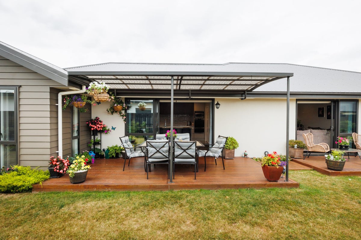 71 Johnstone Drive, Fitzherbert, Palmerston North - Carousel 2