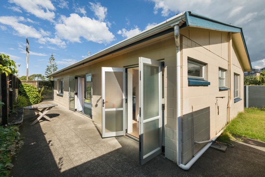 49 BEACH ROAD , Katikati, Western Bay Of Plenty - Carousel 2