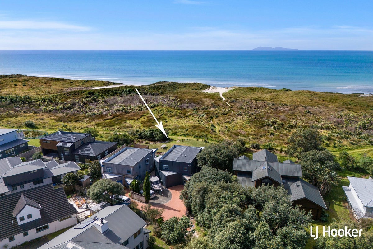 5A Tuhua Place, Bowentown, Katikati - Carousel 1