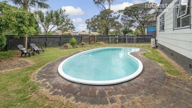 7 Trevor Hosken Drive, Manukau Central, Manukau - Carousel 1