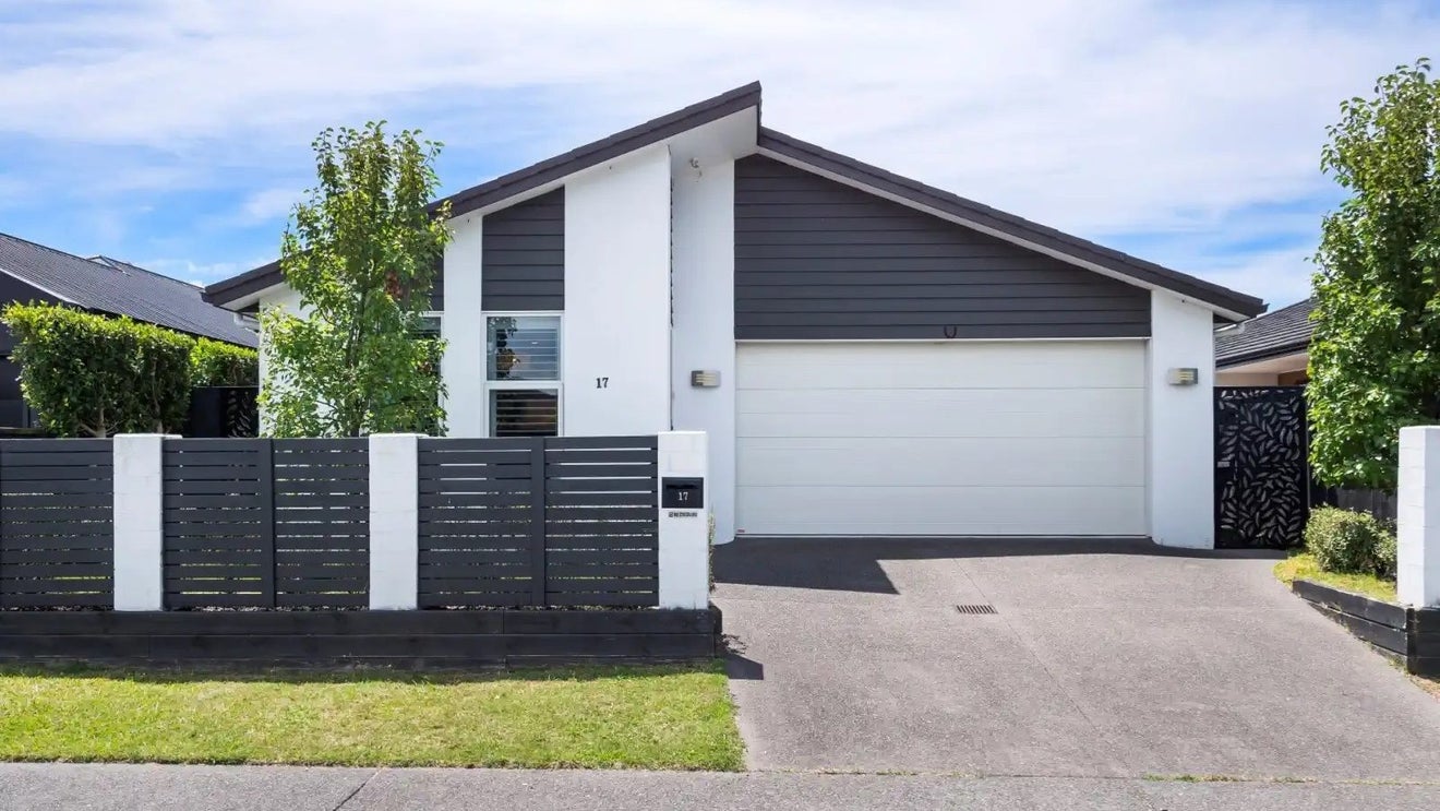 17 Pimelea Street, Papamoa Beach, Papamoa - Carousel 1