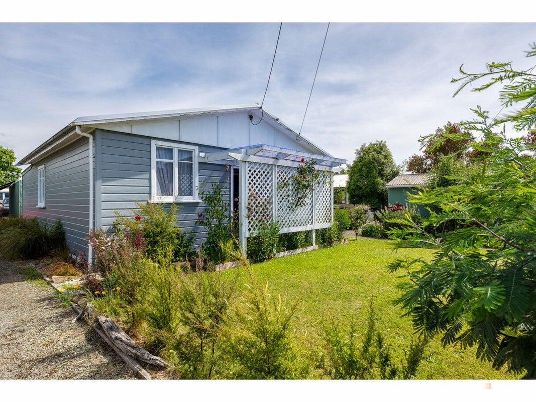 35 Allan Street, Waimate, Waimate - Carousel 1