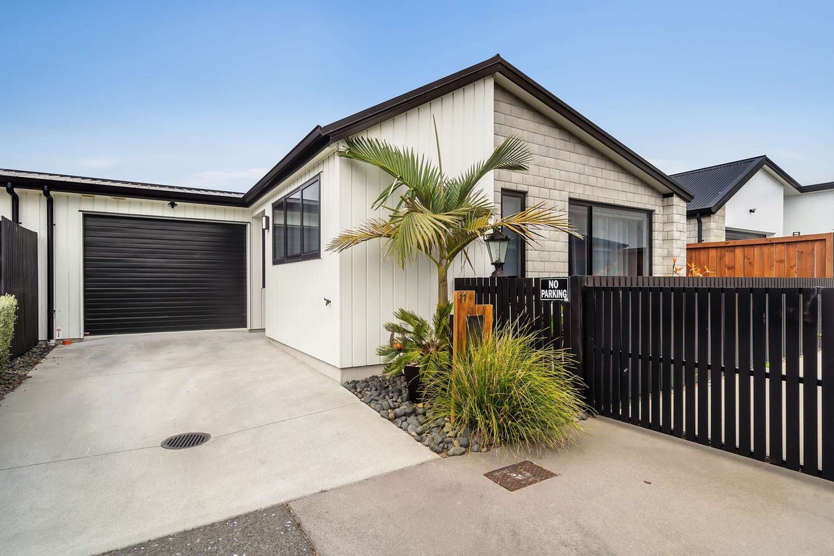 11 Te Paea Crescent, Papamoa Beach, Papamoa - Carousel 1