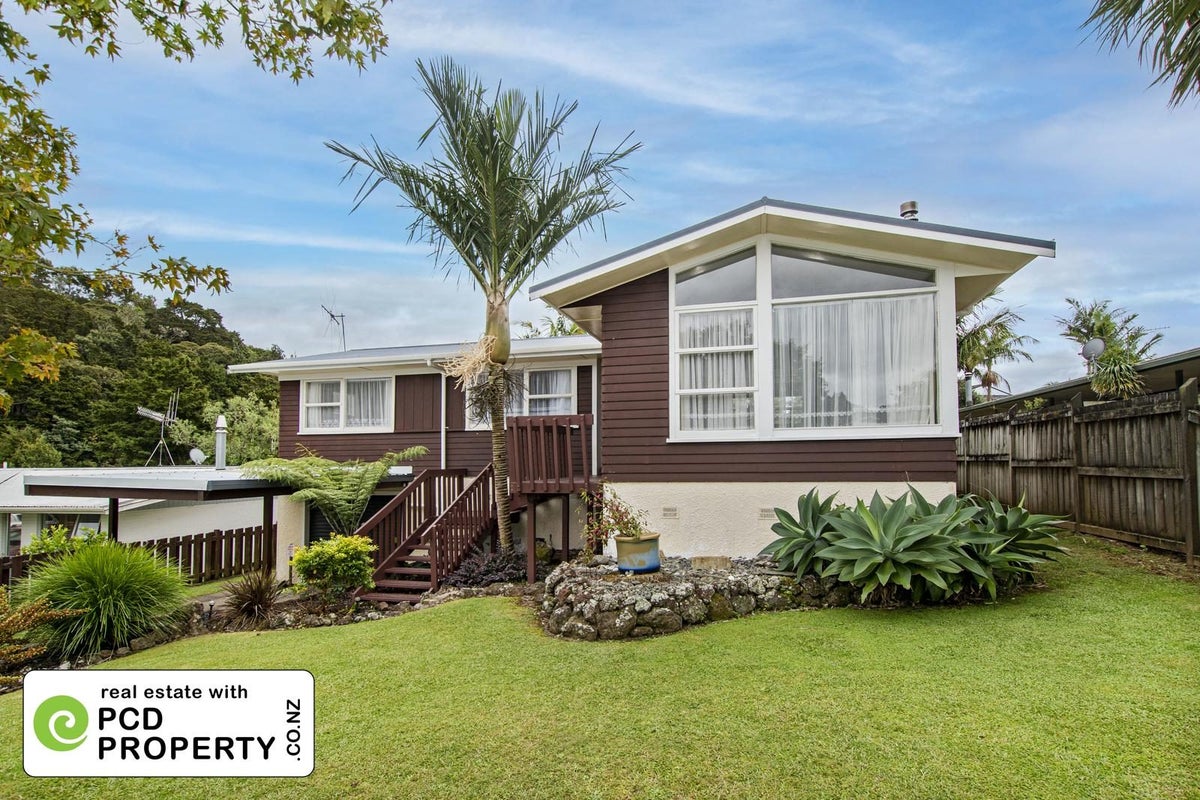 16 Ranfurly Place, Kamo, Whangarei - Carousel 1
