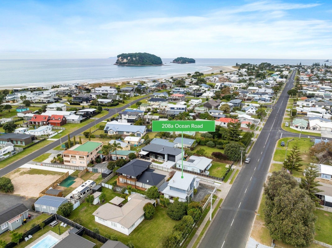 208A Ocean Road, Whangamata - Carousel 2