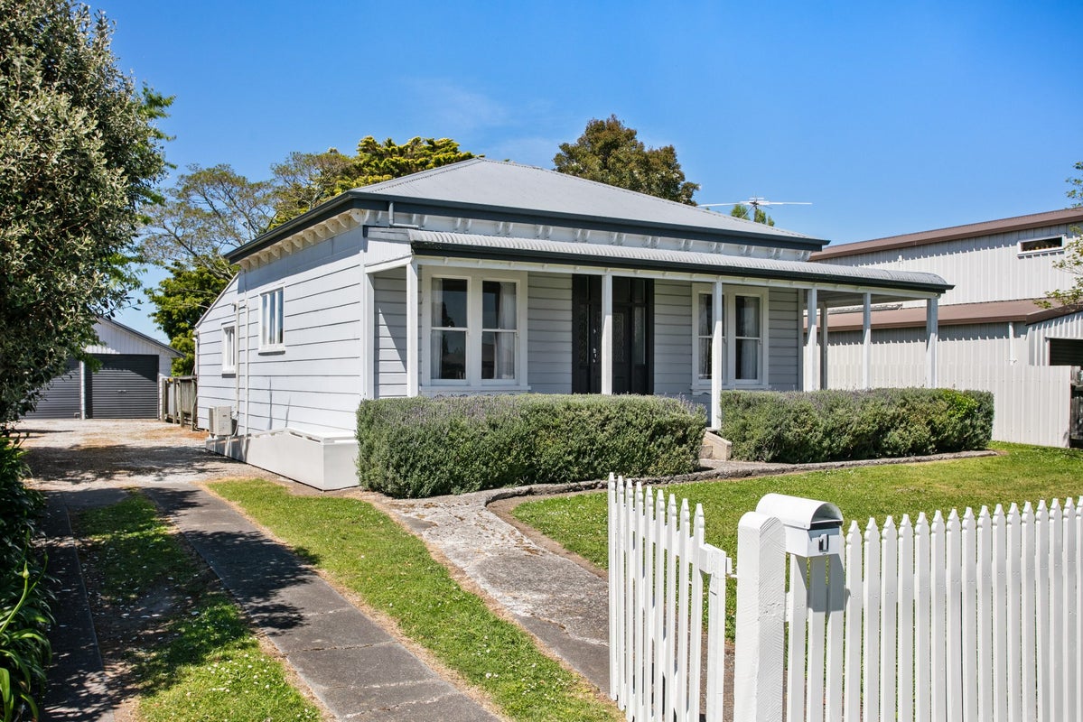 1 Toru Street, Makaraka, Gisborne - Carousel 2