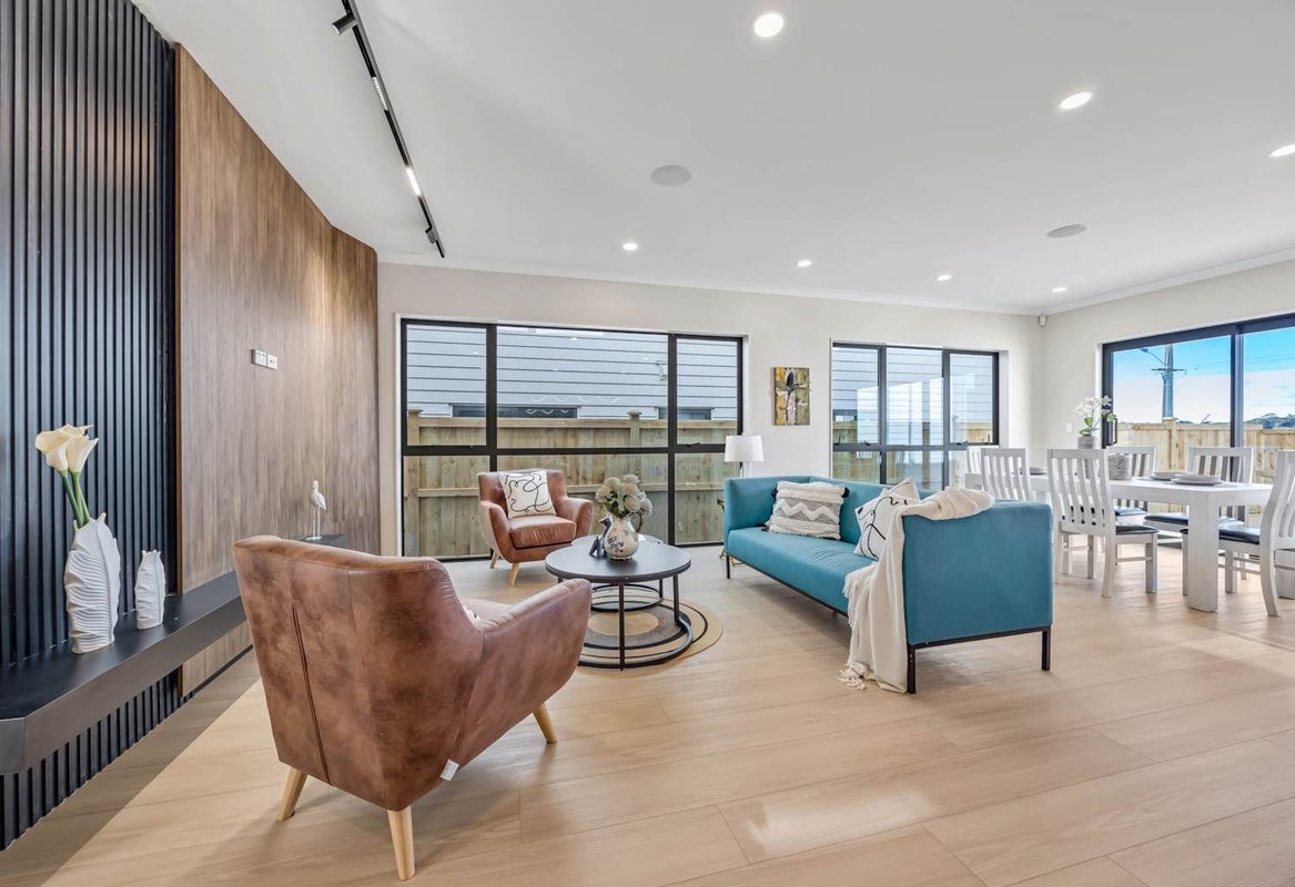 25 Knockanara Drive, Flat Bush, Auckland - Carousel 2