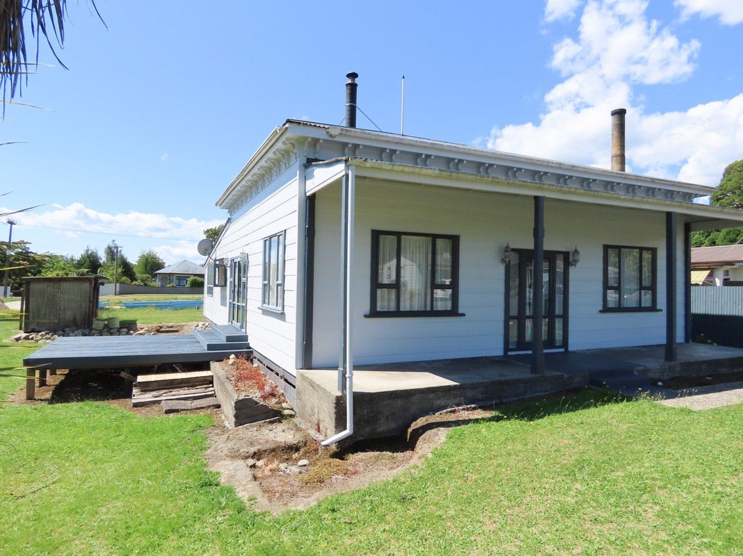 138 Broadway, Reefton, Reefton - Carousel 1