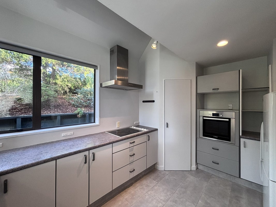 4 Cumbria Lane, Westmorland, Christchurch - Carousel 2