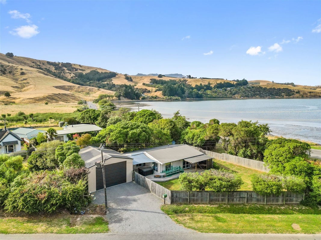 6 Robinsons Bay Valley Road, Robinsons Bay, Akaroa - Carousel 1