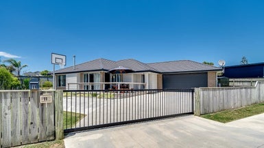 11 Pohutukawa Drive, Eskdale, Napier - Carousel 1