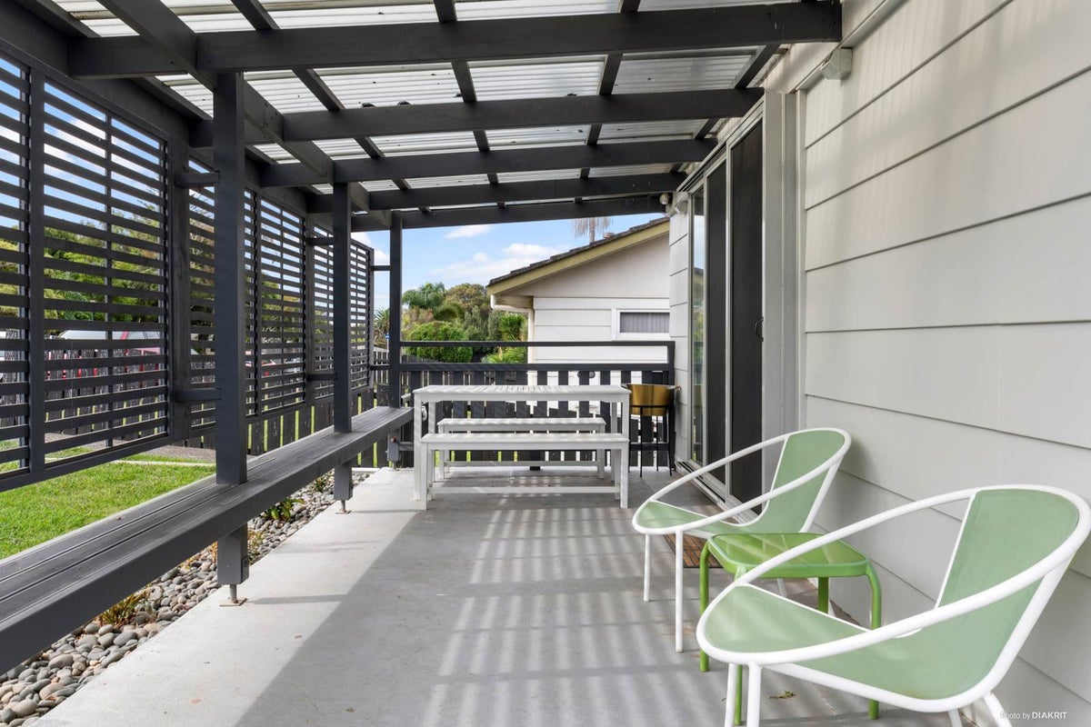 10 Snowden Place, Opaheke, Papakura - Carousel 2