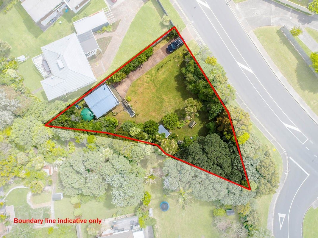 907 Whangaparaoa Road, Manly, Whangaparaoa - Carousel 2
