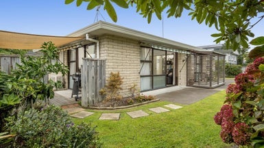 523C Otumoetai Road, Otumoetai, Tauranga - Carousel 1
