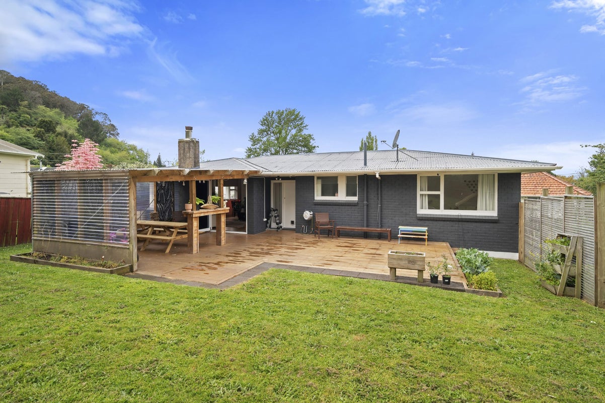 37 Park Road, Western Heights, Rotorua - Carousel 1
