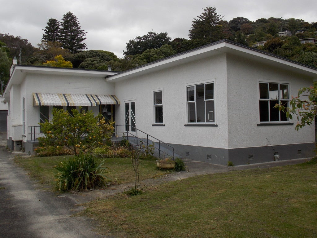 74 Anzac Parade, Whanganui East, Whanganui - Carousel 1