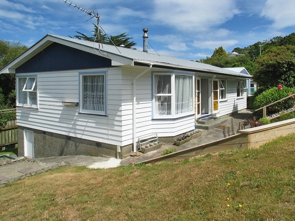 3 Shrimpton Way, Newlands, Wellington - Carousel 1