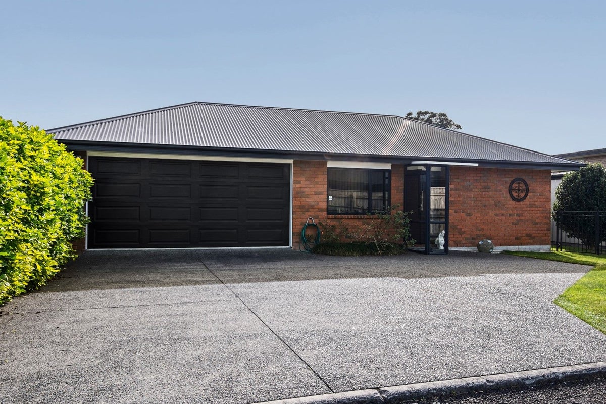 7E Corokia Street, Bell Block, New Plymouth - Carousel 13