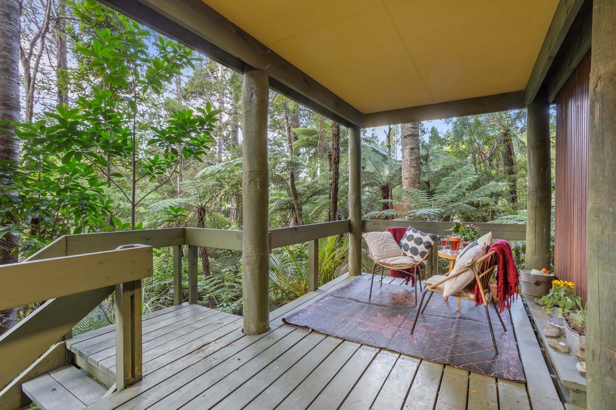 35 Sylvan Avenue, Northcote, Auckland - Carousel 2