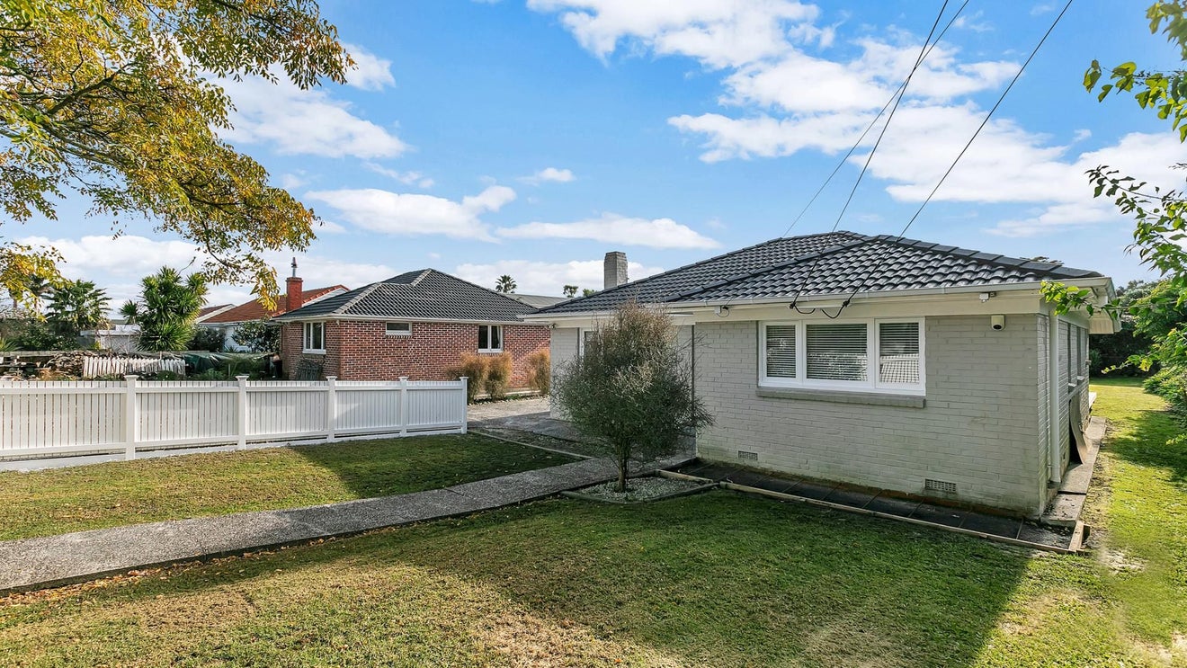 46 Parrish Road, Sandringham, Auckland - Carousel 17