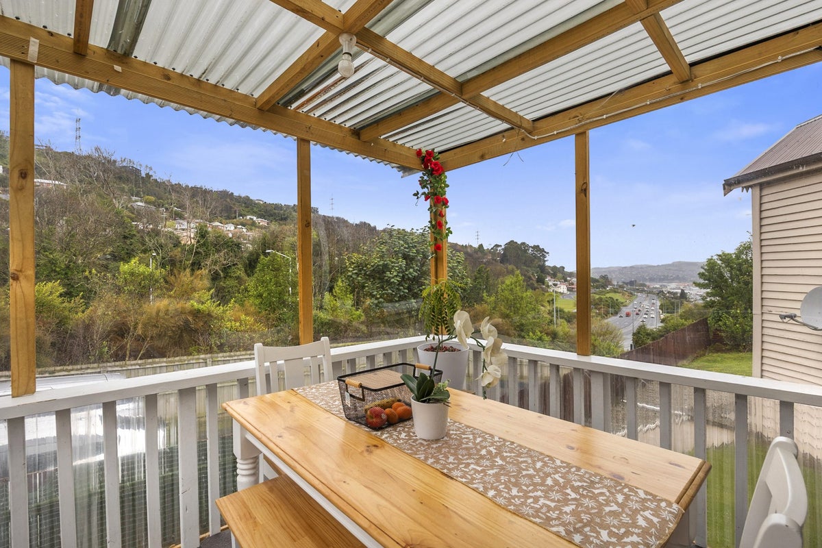 6 Burnett Street, Calton Hill, Dunedin - Carousel 2