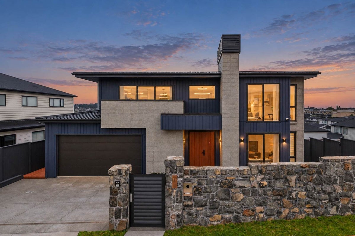19 Kerekin Drive, Oteha, North Shore City, Auckland - Carousel 1