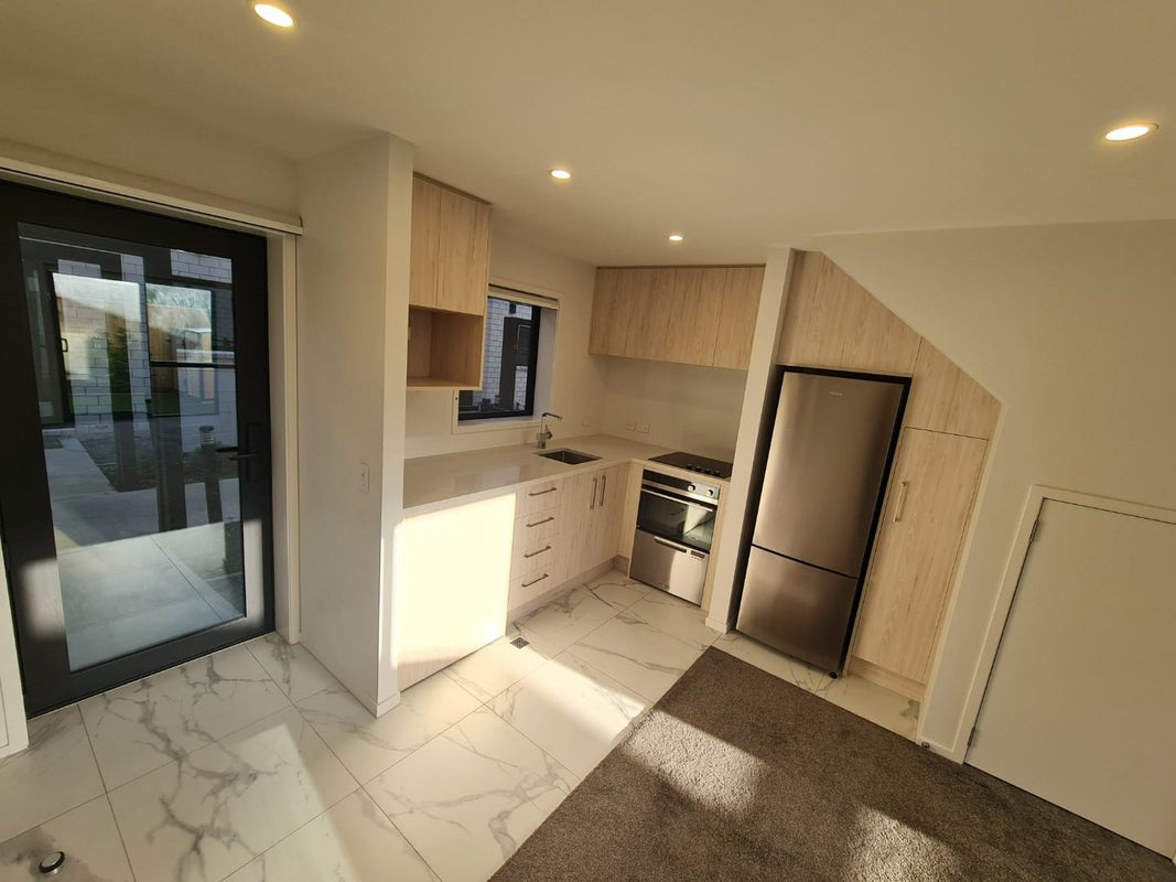 3/183 Cambridge Terrace, Fairfield, Lower Hutt - Carousel 2
