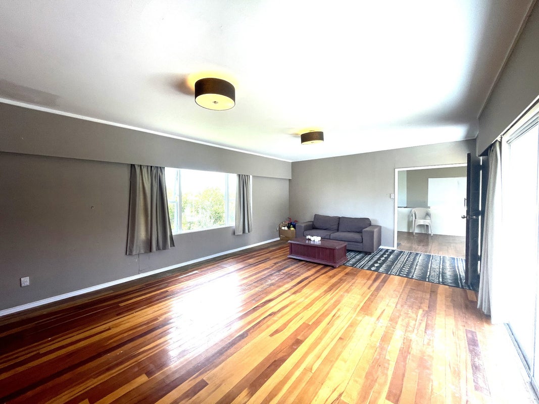 23 Downsview Road, Pakuranga Heights, Auckland - Carousel 2