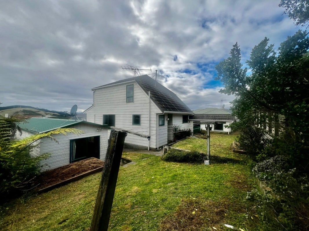6 Trilids Lane, Churton Park, Wellington - Carousel 41