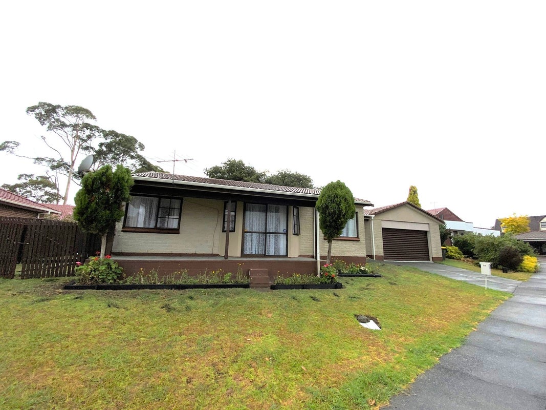 18 Bosnyak Drive, Te Atatu South, Auckland - Carousel 11