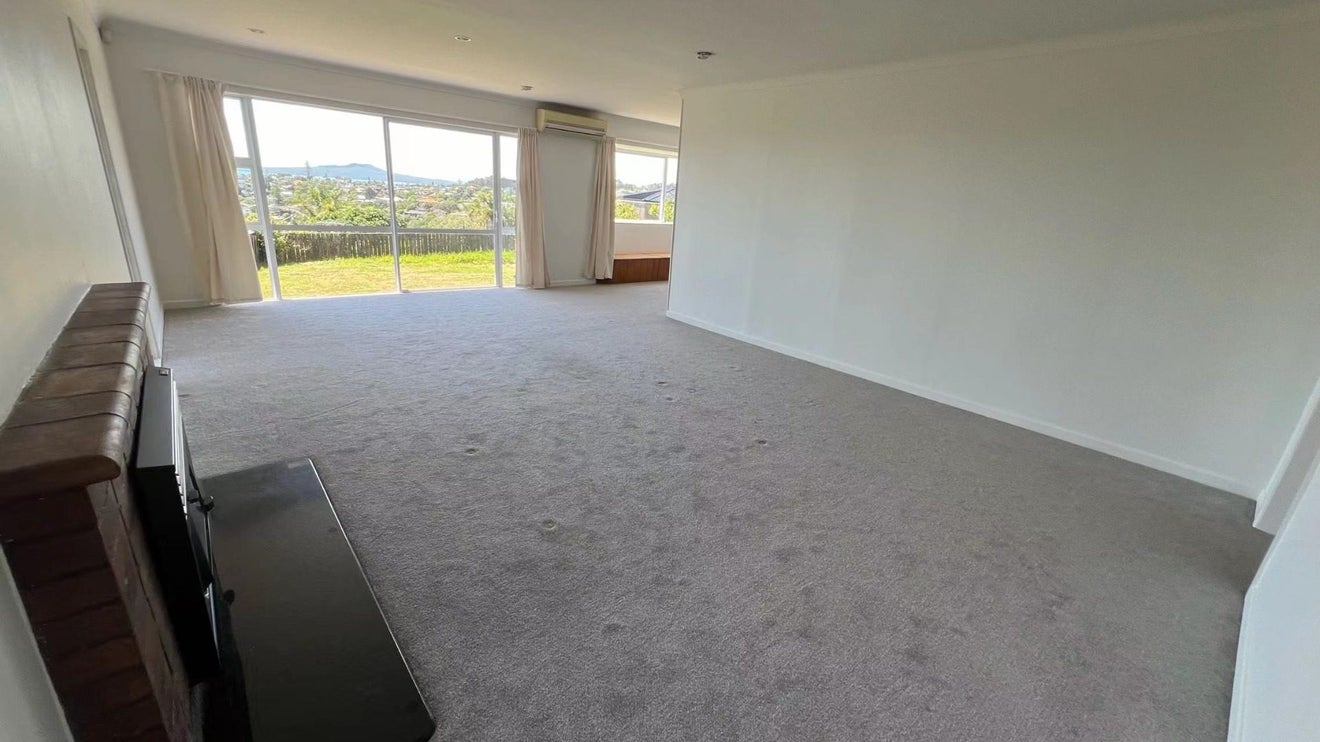 373 East Coast Road, Mairangi Bay, Auckland - Carousel 2