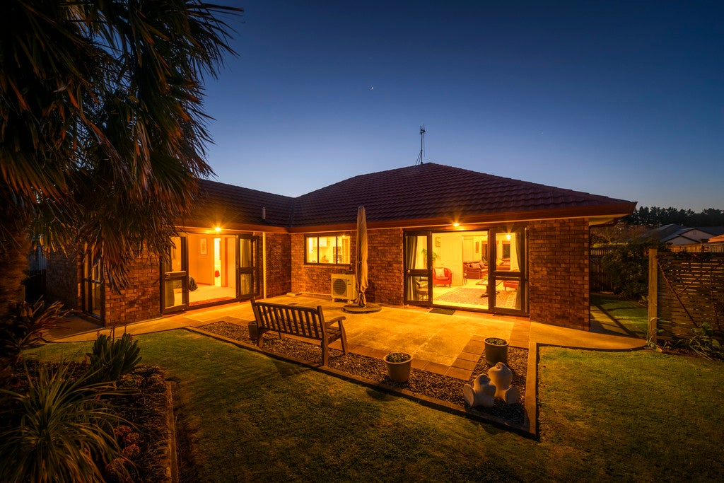 5 Washington Parade, Milson, Palmerston North - Carousel 2