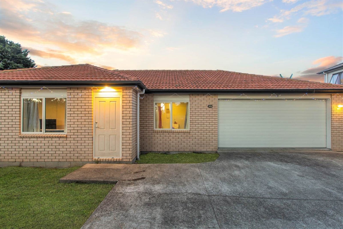 276 Mahia Road, Weymouth, Auckland - Carousel 2