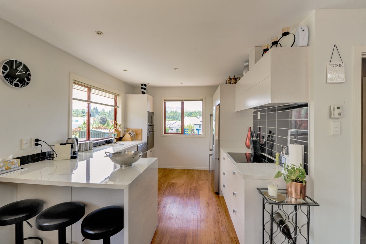 49 Duxford Crescent, Fairfield, Dunedin - Carousel 2
