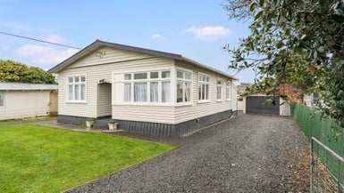 3 Raukawa Street, Otaki - Carousel 1