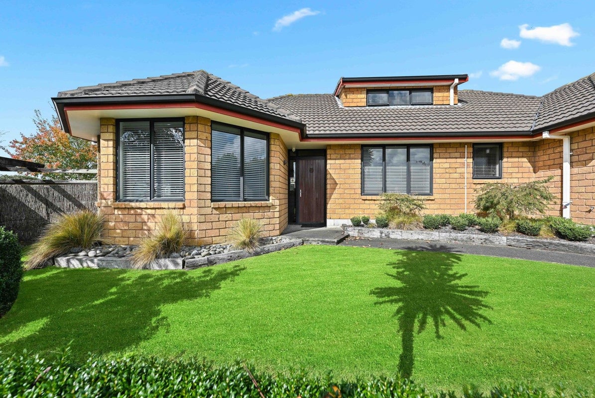 1 Glencoe Place, Nawton, Hamilton - Carousel 2