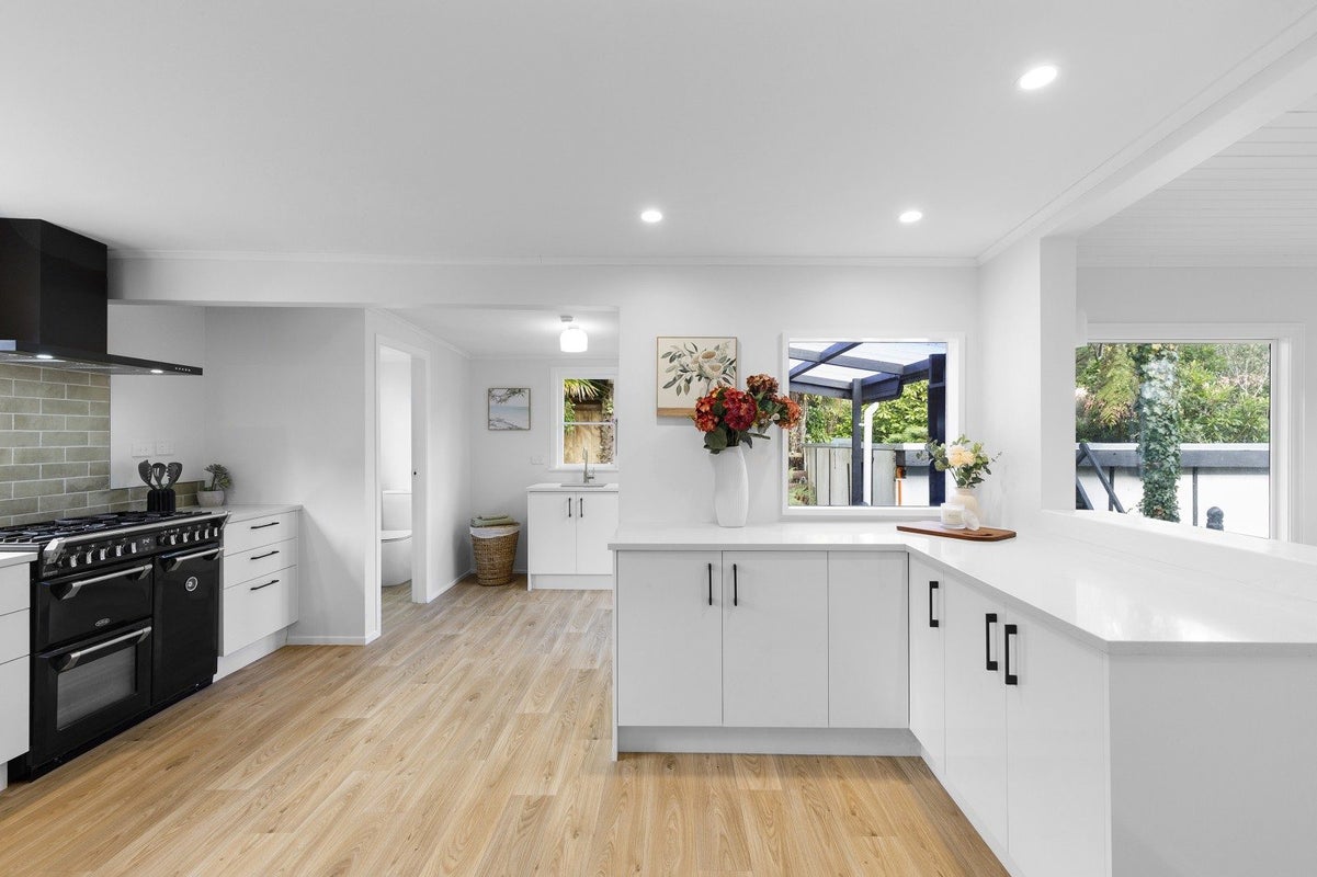 48 Kamahi Street, Stokes Valley, Lower Hutt - Carousel 2