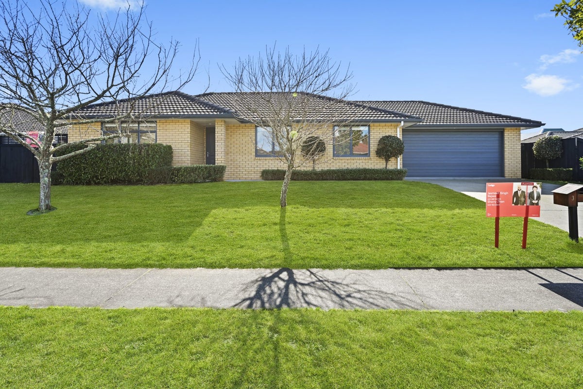3 Parkside Drive, Huntington, Hamilton - Carousel 1