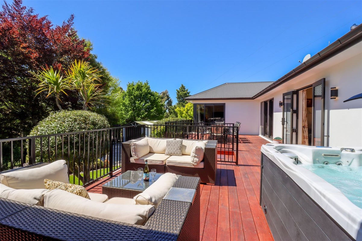 101 Mountain View Road, Glenwood, Timaru - Carousel 1