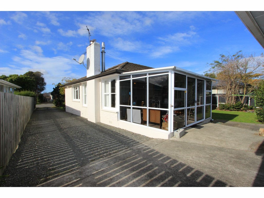 12 Gill Crescent, Redwoodtown, Blenheim - Carousel 11