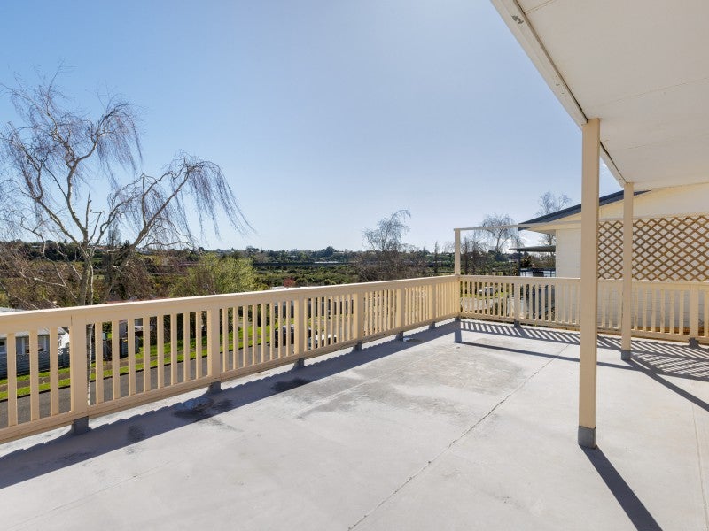 8 Laurence Street, Gate Pa, Tauranga - Carousel 2