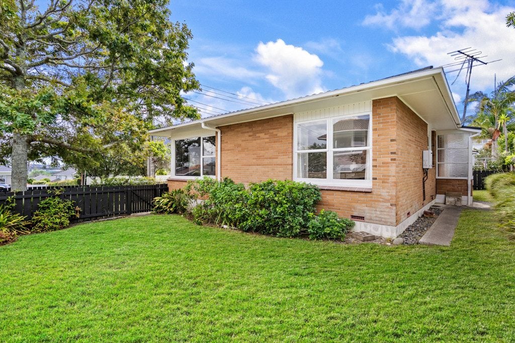 2/26 Jutland Road, Hauraki, Auckland - Carousel 17