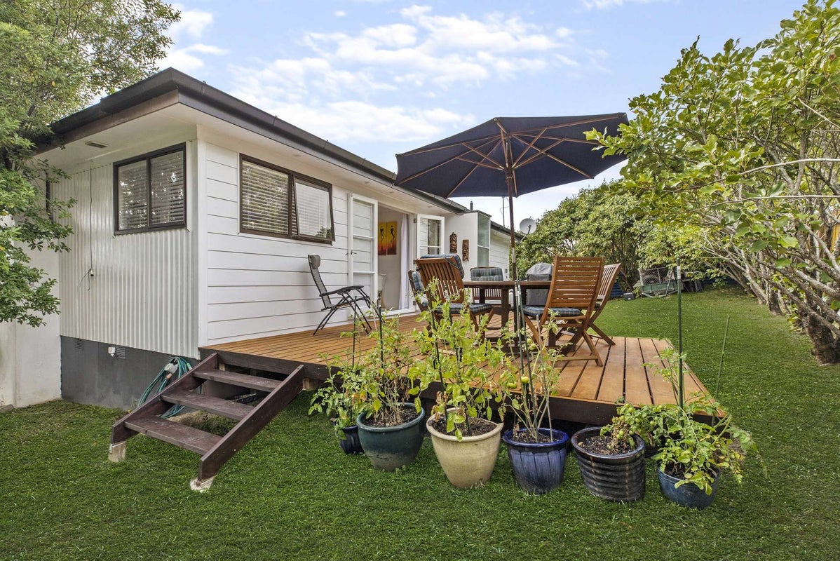 29A Pisces Road, Glen Eden, Auckland - Carousel 1