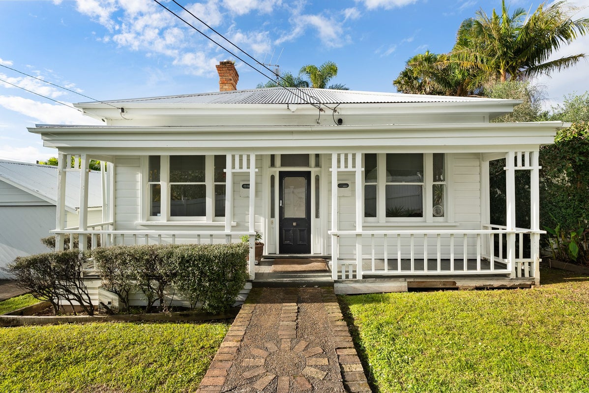 29 Warnock Street, Grey Lynn, Auckland - Carousel 1