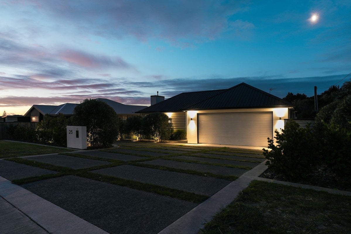 25 Andrews Street, Foxton Beach, Foxton - Carousel 2