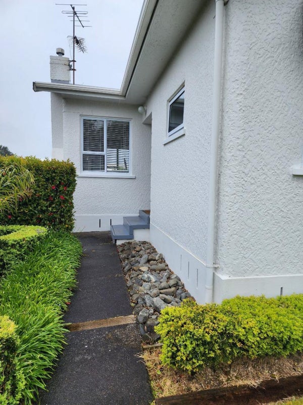 81 Mangorei Road, Strandon, New Plymouth - Carousel 12
